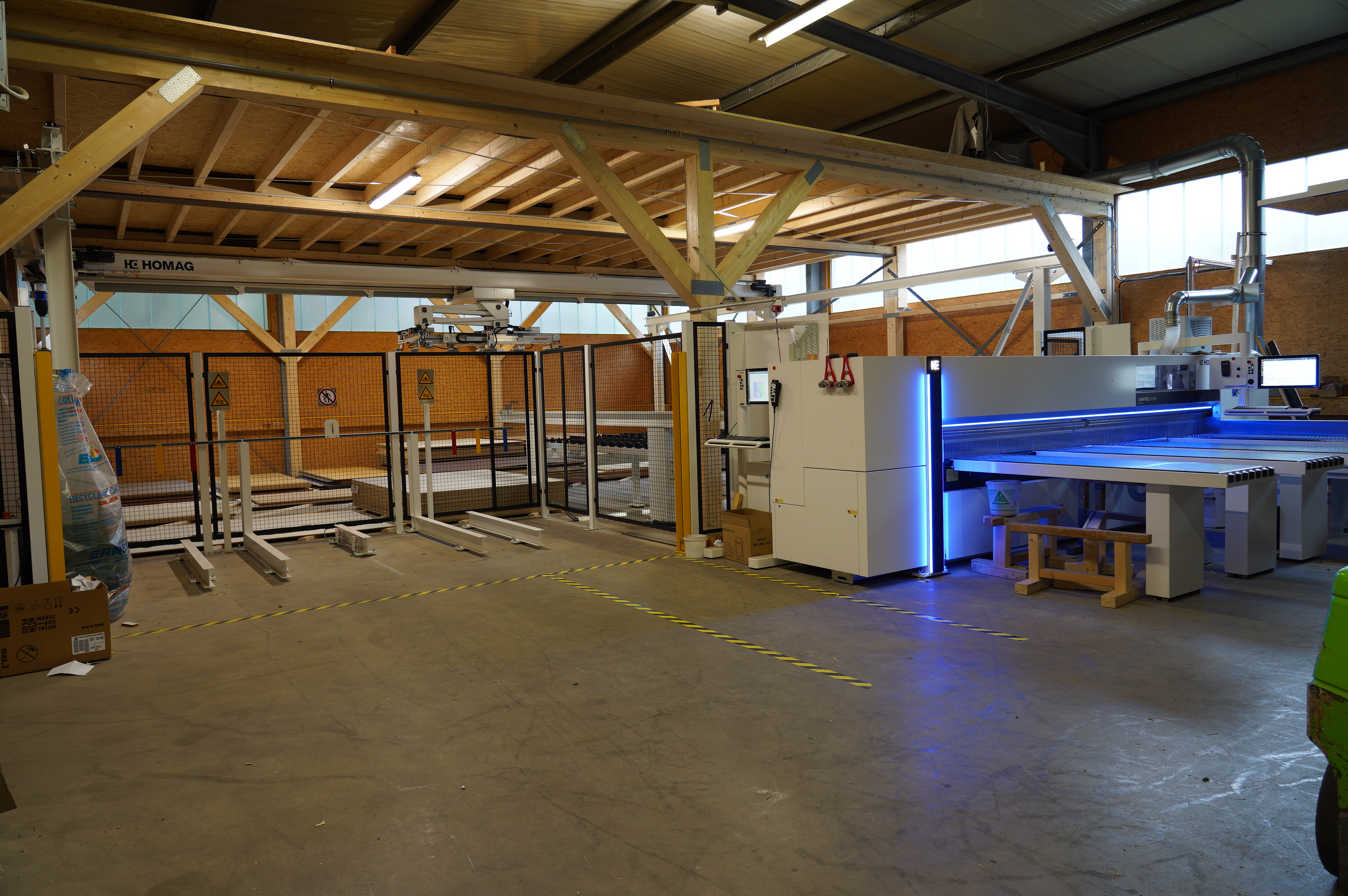 Für Geschäftskunden: CNC & Plattensäge